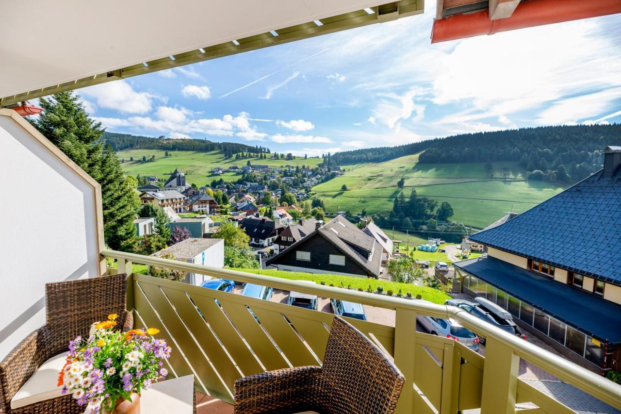 טודנאוברג Hotel Engel - Familotel Hochschwarzwald מראה חיצוני תמונה